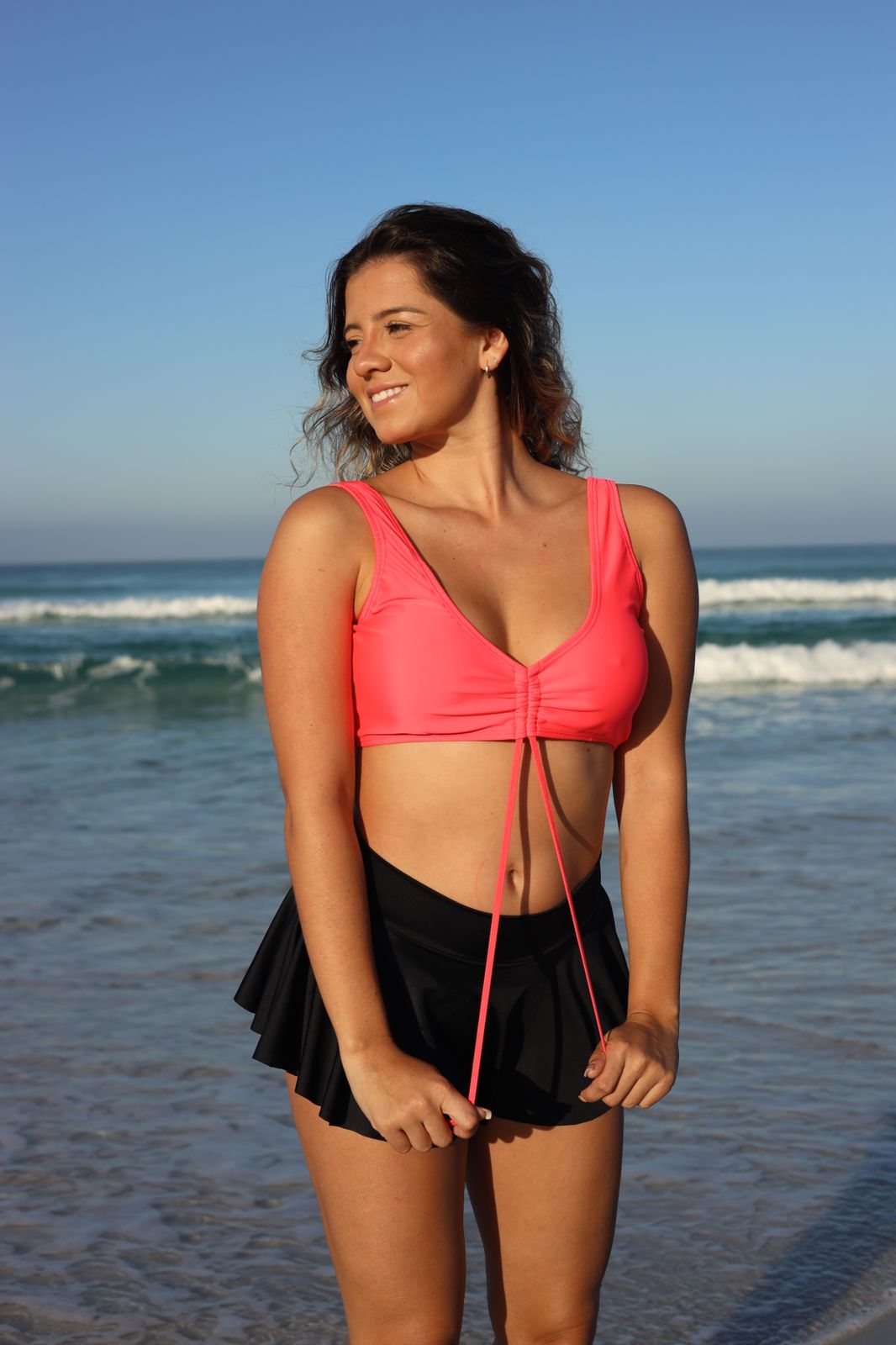 TOP DEPORTIVO CON FRUNCES PALOMA CORAL