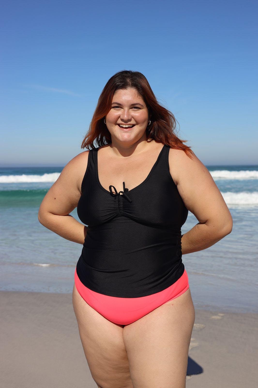 TANKINI CON FRUNCES MACA NEGRA